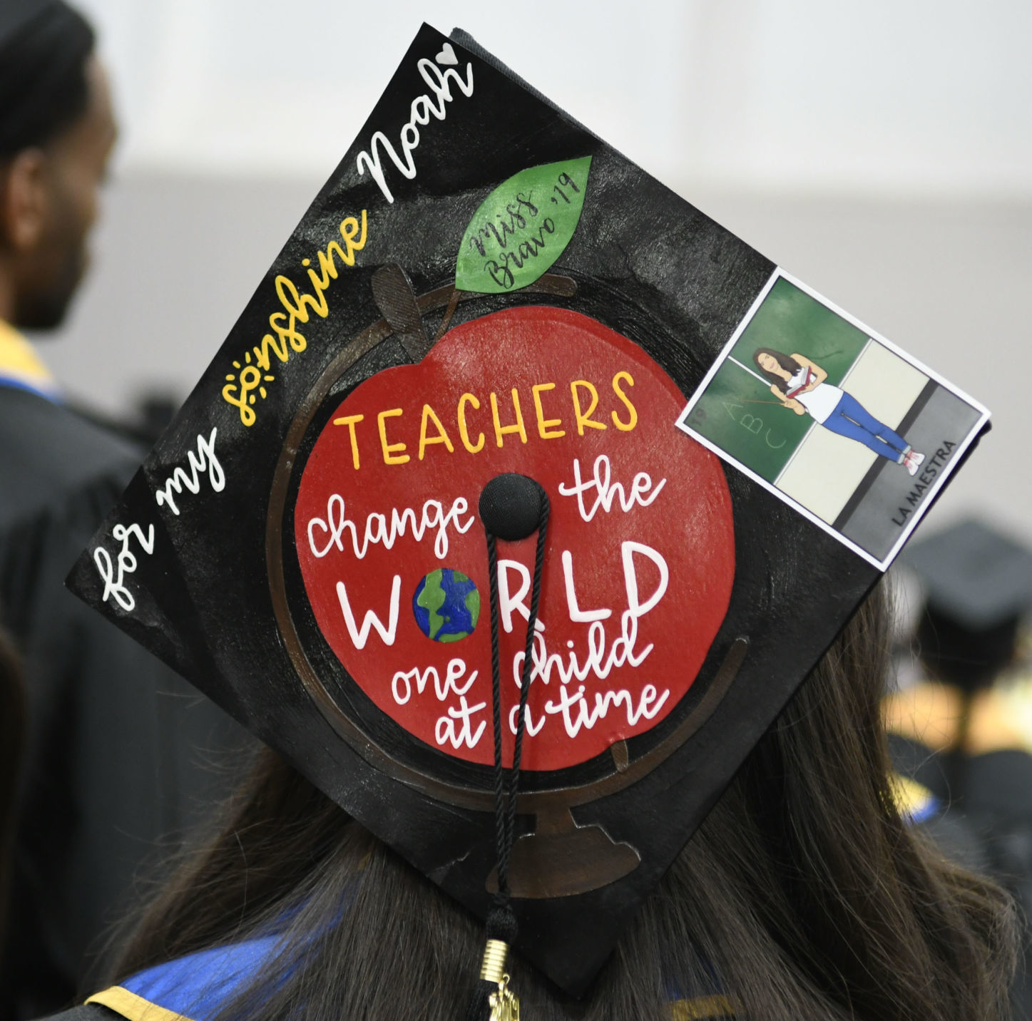 052419 Hancock grad caps 16.jpg